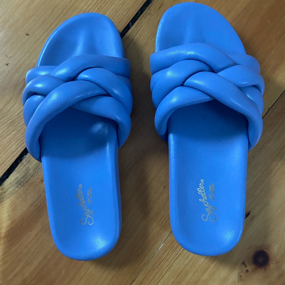 Seychelles Low Key Glow Up x 1 AM Sandal